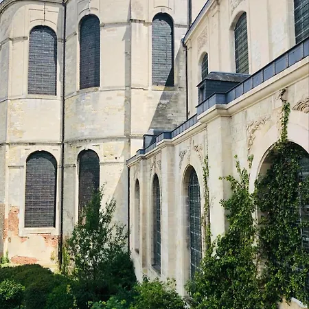 Nyaraló Maison Atypique Au Pied De L'eglise St Gery *