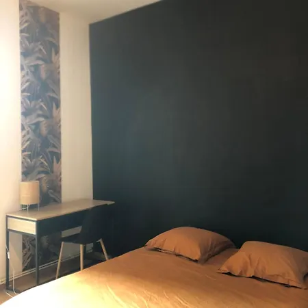 Maison Atypique Au Pied De L'eglise St Gery Casa vacanze *
